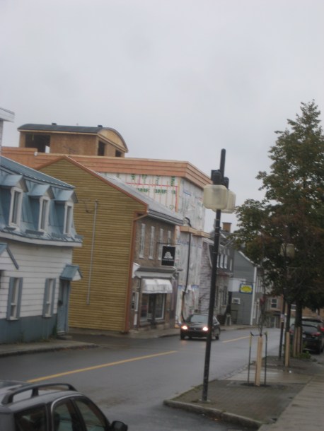 Le côté sud-ouest de l'avenue Bégin