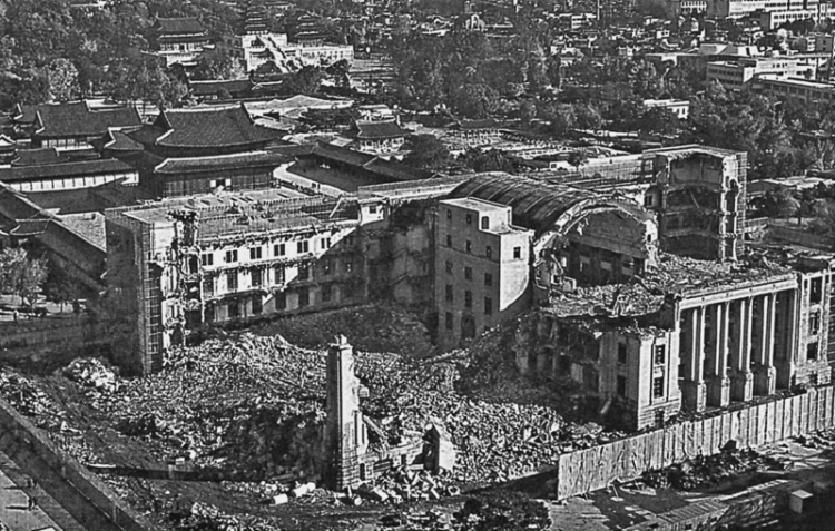 Seoul - Démolition - Bâtiment adm.